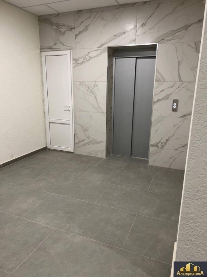 2-комн квартира Кооперативная ул.