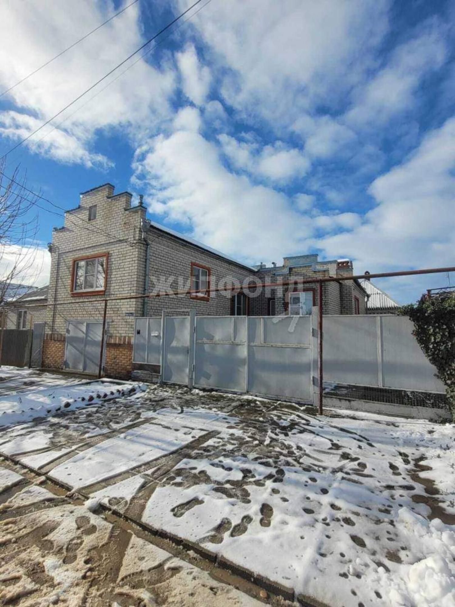 Купить дачу, дом, коттедж за 7 500 000 рублей на Суворова улица