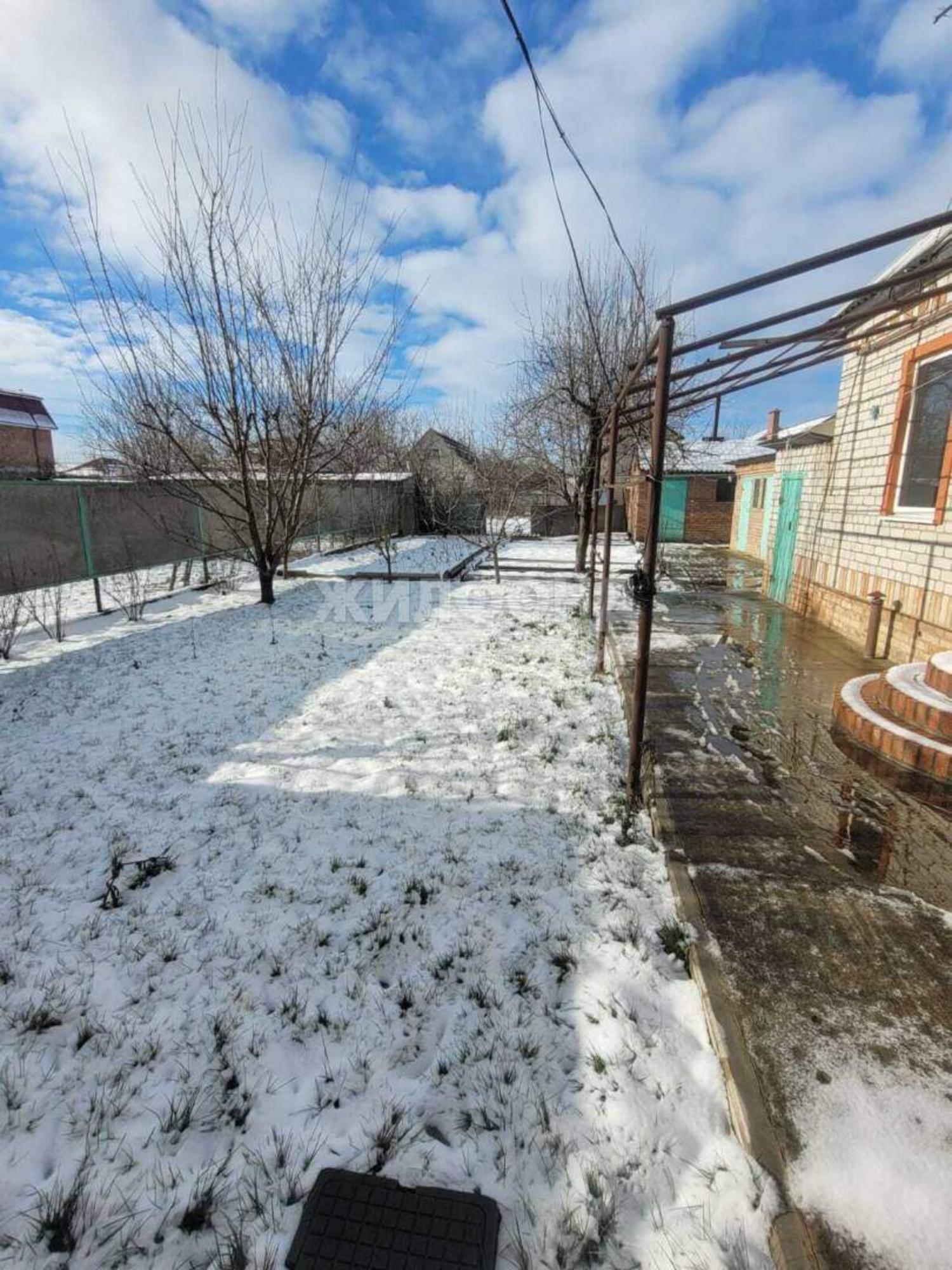 Купить дачу, дом, коттедж за 7 500 000 рублей на Суворова улица