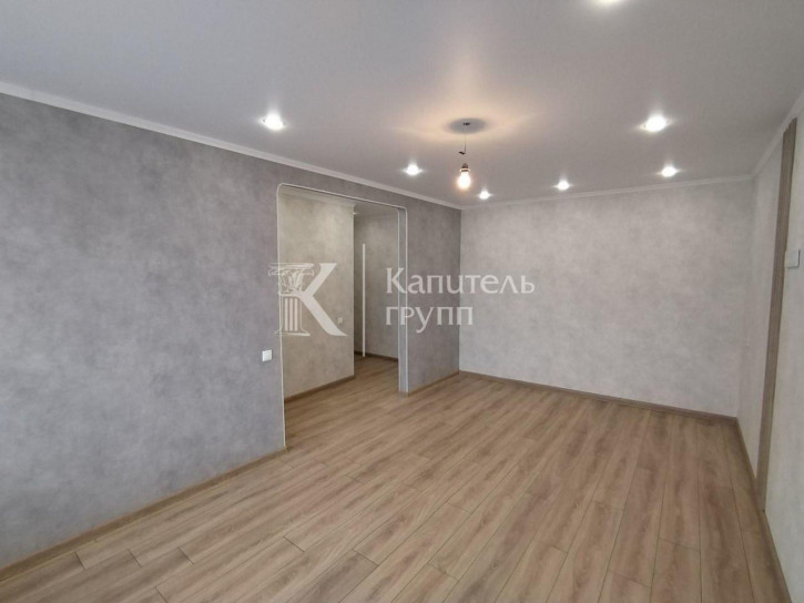 2-комн квартира ул Республики, 198