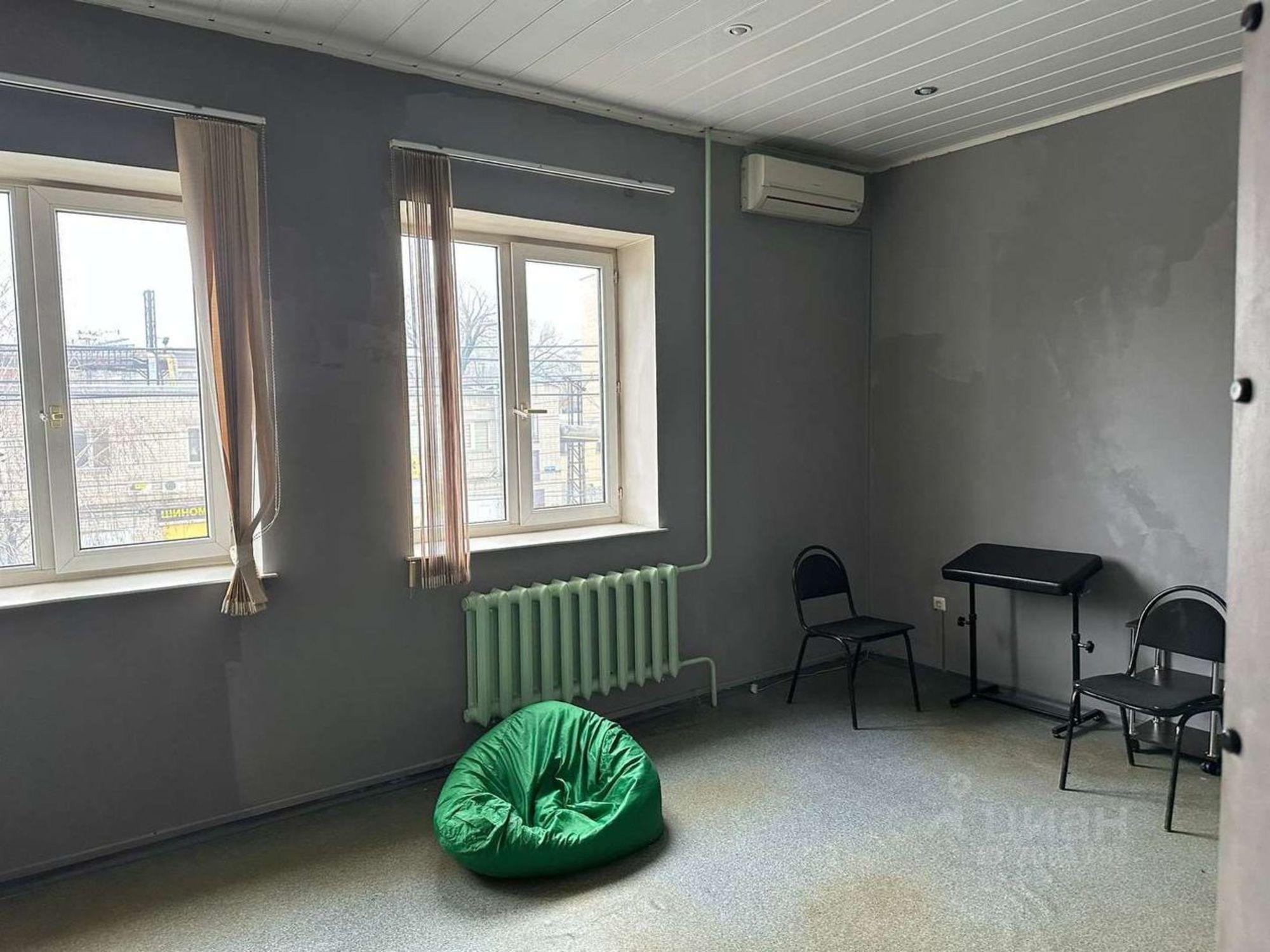 Сдать торговое помещение за 168 021 рублей на Астраханская улица, 1