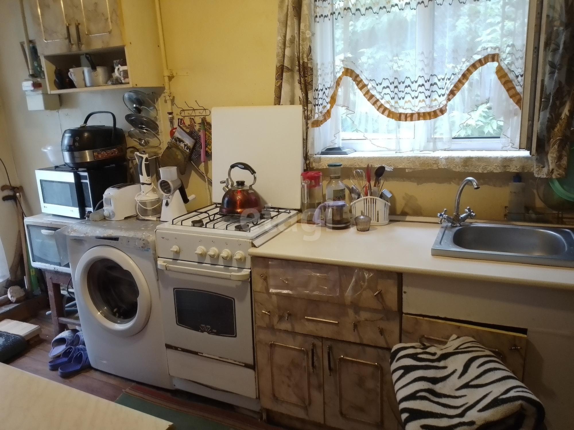 Купить дачу, дом, коттедж за 2 400 000 рублей на Весёлая улица