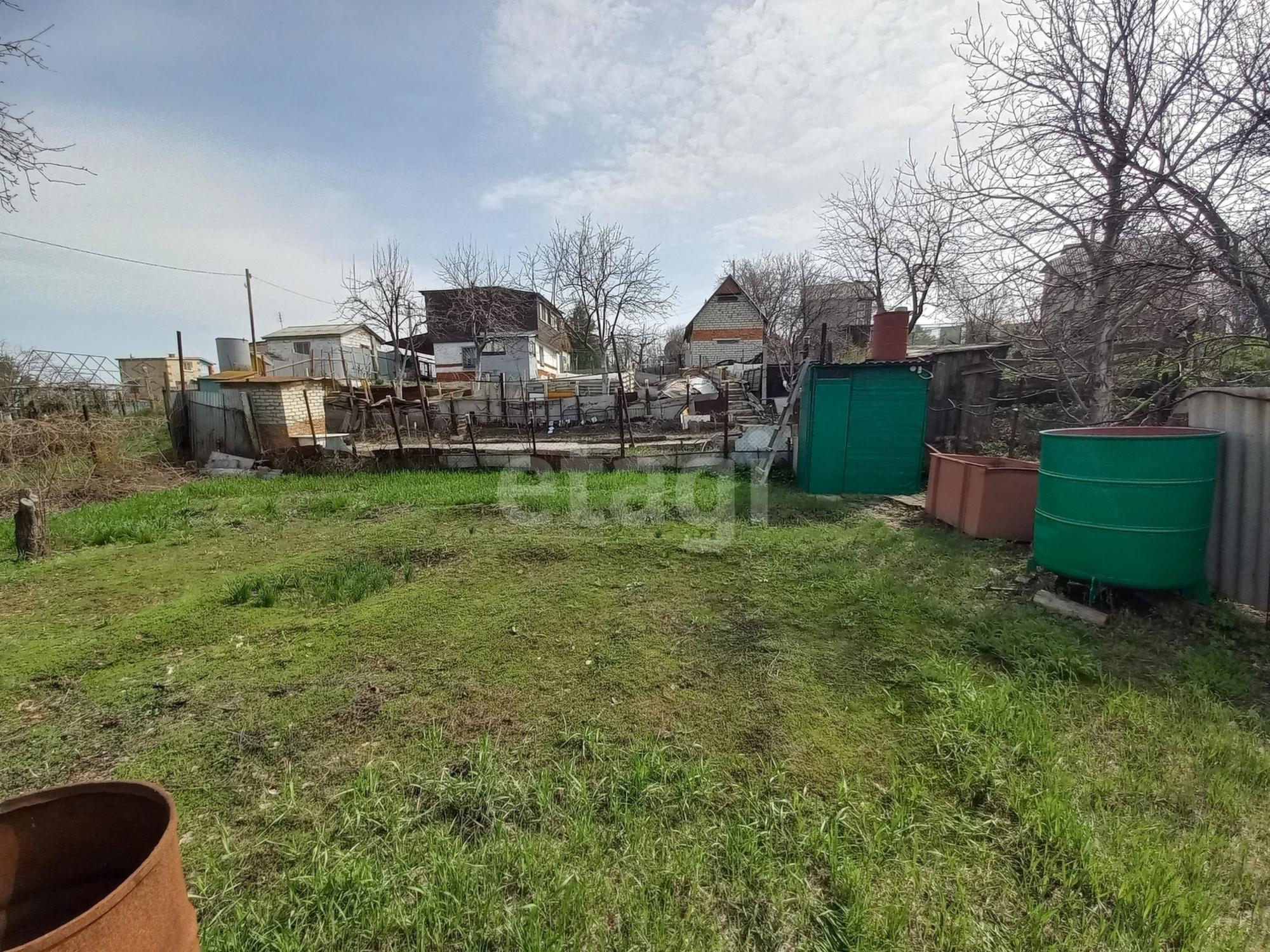 Купить дачу, дом, коттедж за 300 000 рублей на Центральная улица