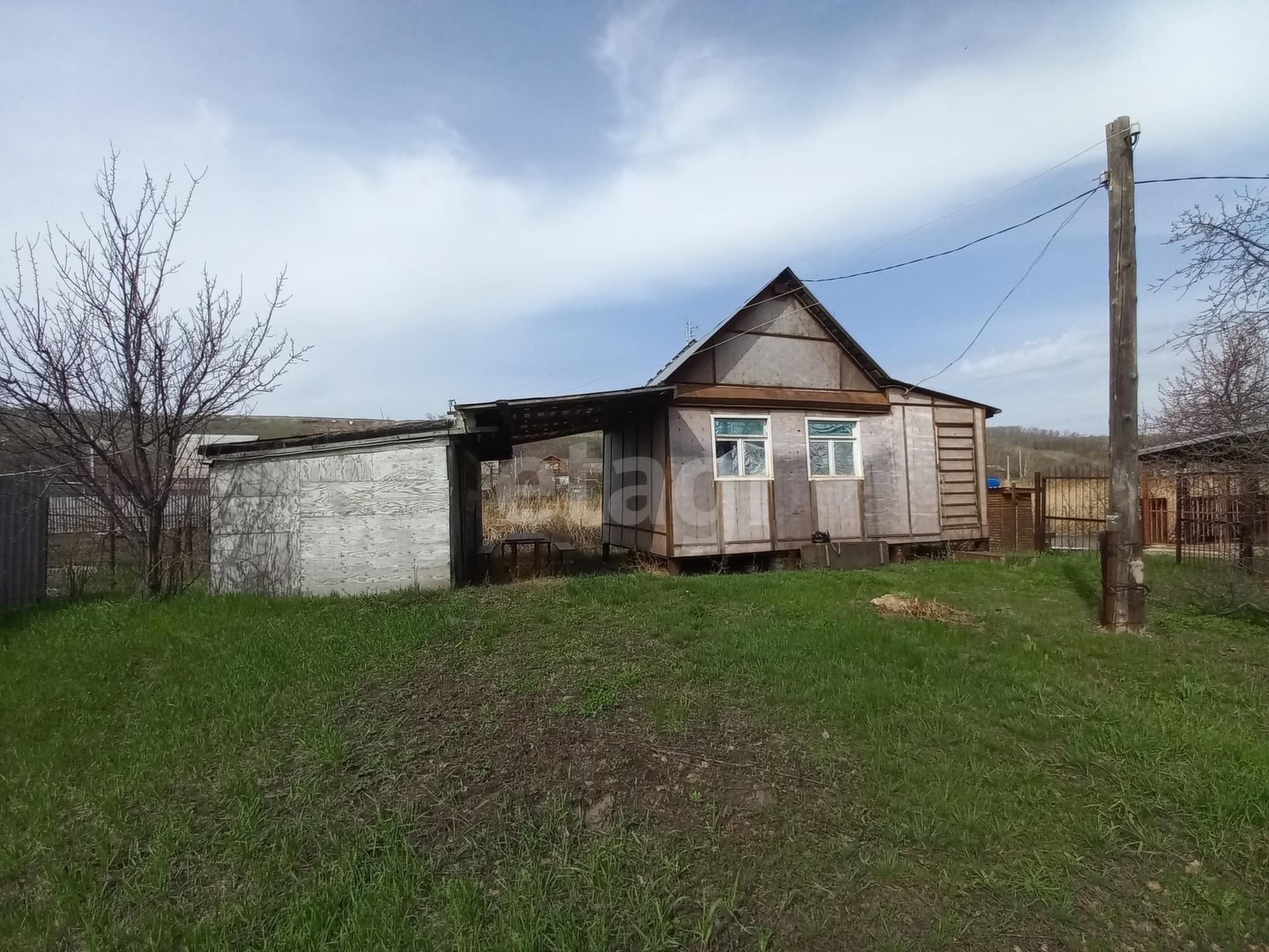 Купить дачу, дом, коттедж за 300 000 рублей на Центральная улица