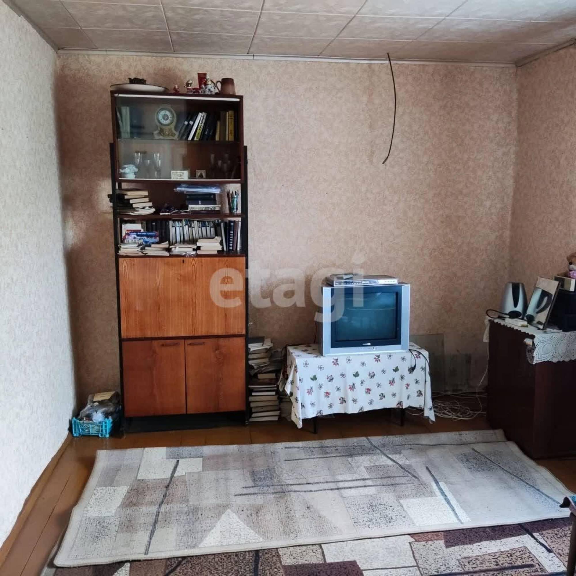 Купить дачу, дом, коттедж за 900 000 рублей на Садовая, 8