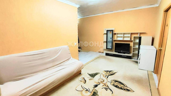 3-комн квартира Дзержинского улица, д.3