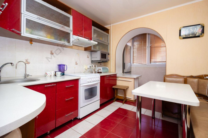 3-комн квартира Сормовская ул, 9