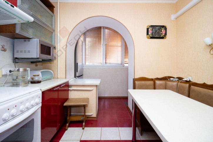 3-комн квартира Сормовская ул, 9