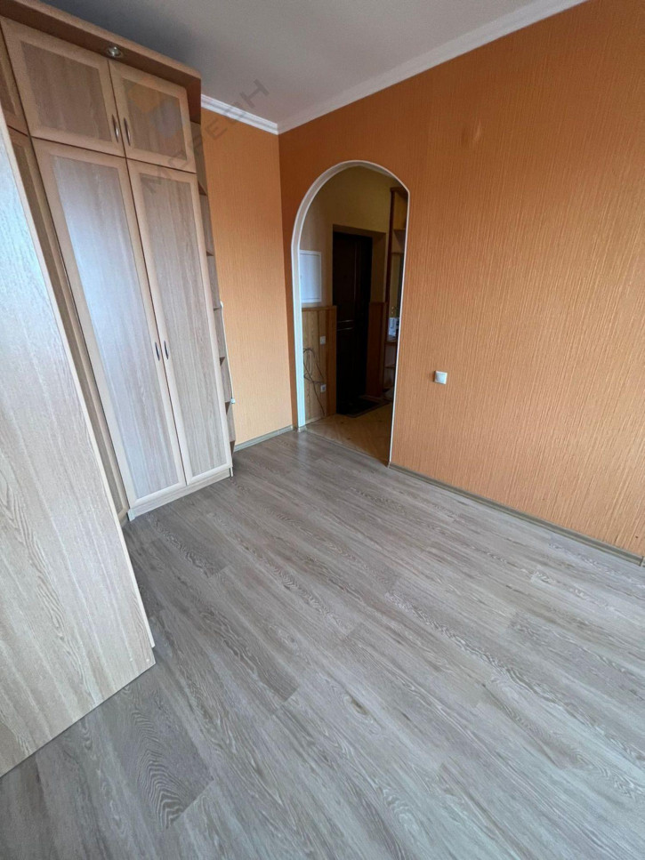 2-комн квартира Владимирская ул, 5