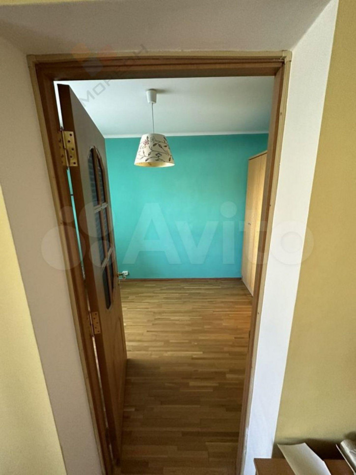 4-комн квартира Школьная ул, 13