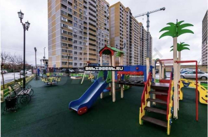 2-комн квартира Заполярная ул, 39к6