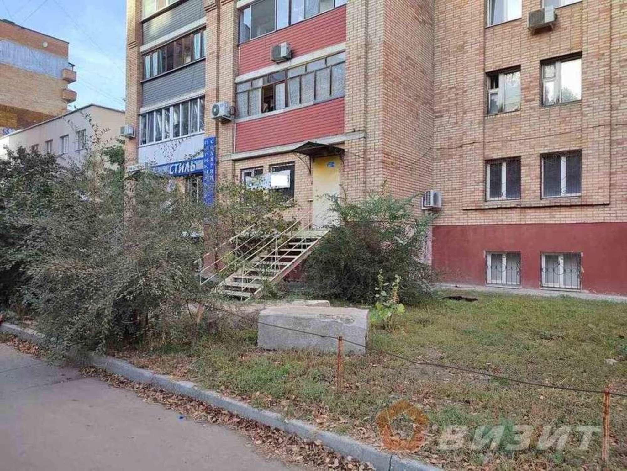 Купить торговое помещение за 7 650 000 рублей на Нагорная улица, 136а