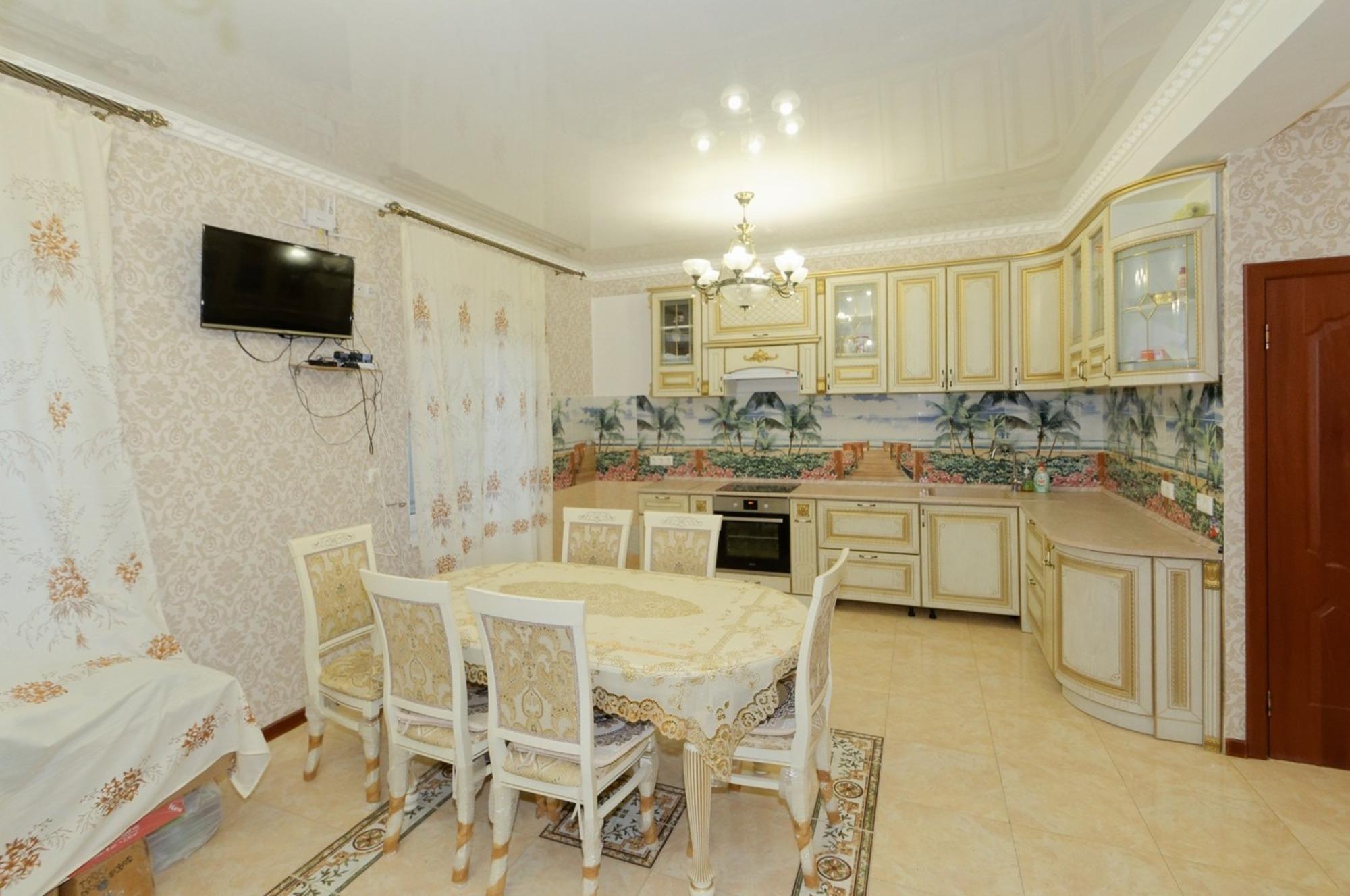 Купить дачу, дом, коттедж за 11 000 000 рублей на Хрустальная улица