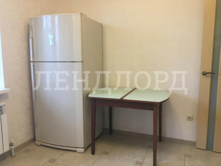 2-комн квартира улица Малиновского, 66/1