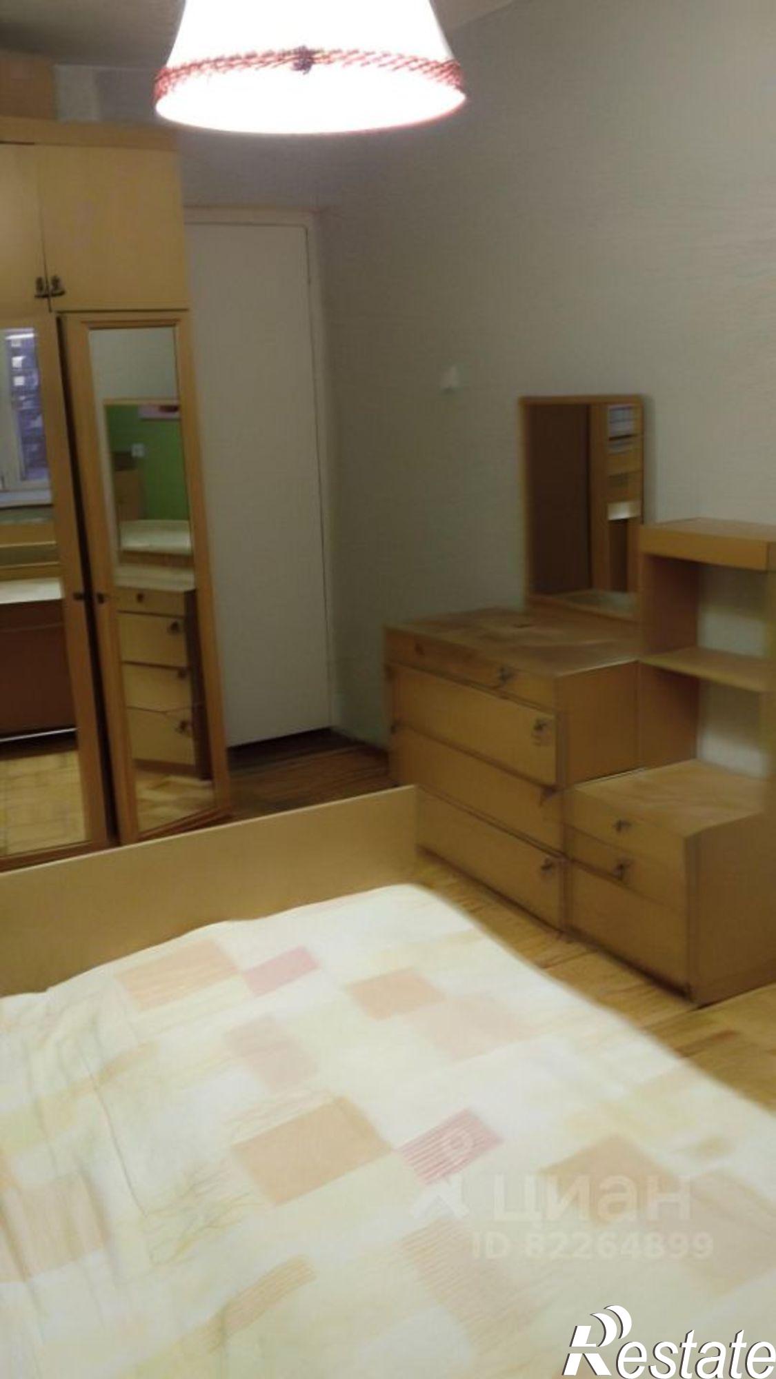 Сдать комнату за 8 000 рублей на улица Декабристов, 8