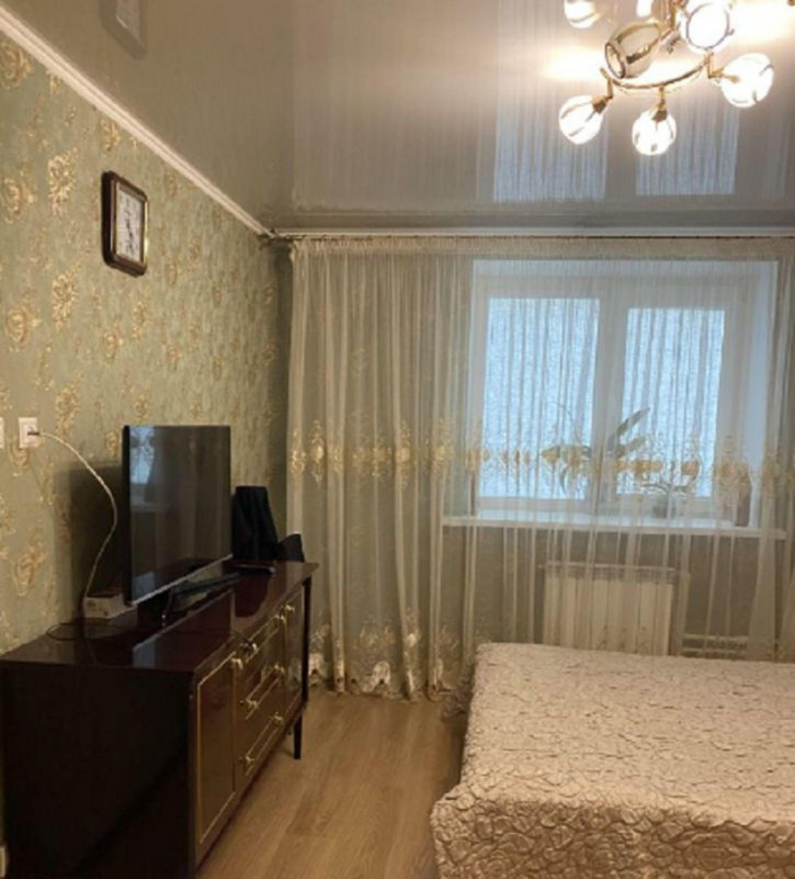 2-комн квартира Ленинградская ул, 35