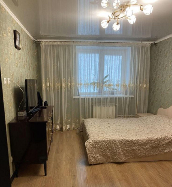 2-комн квартира Ленинградская ул, 35