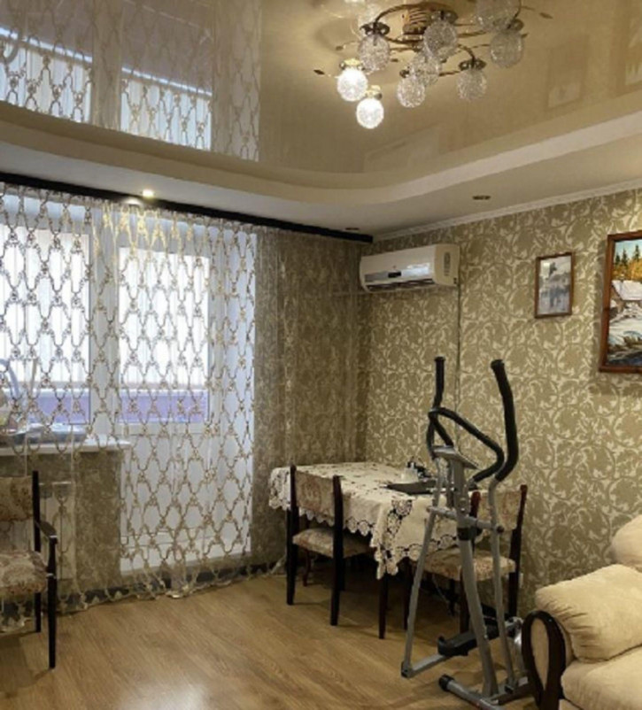 2-комн квартира Ленинградская ул, 35