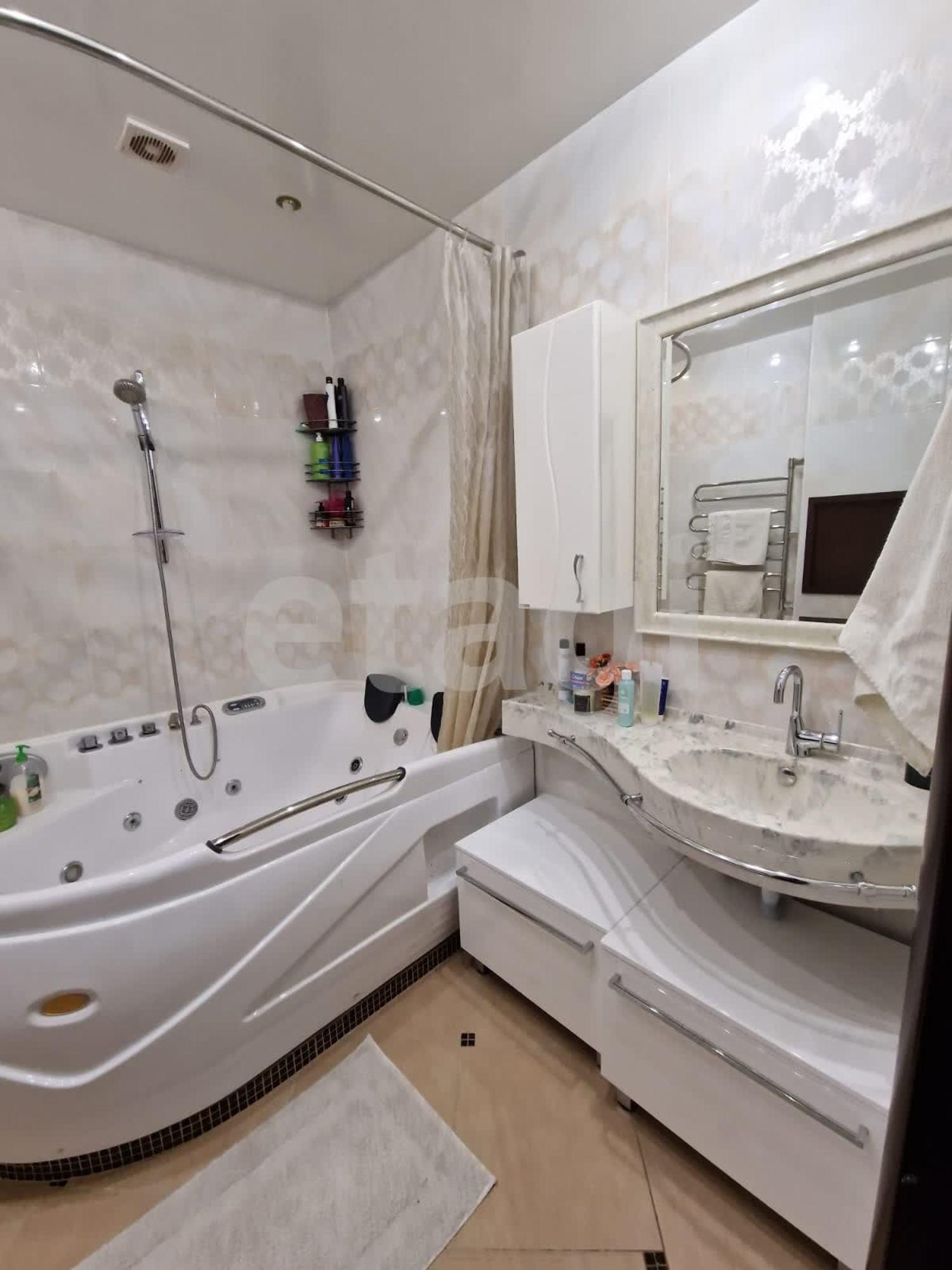 Купить квартиру за 11 200 000 рублей на Бежицкая улица