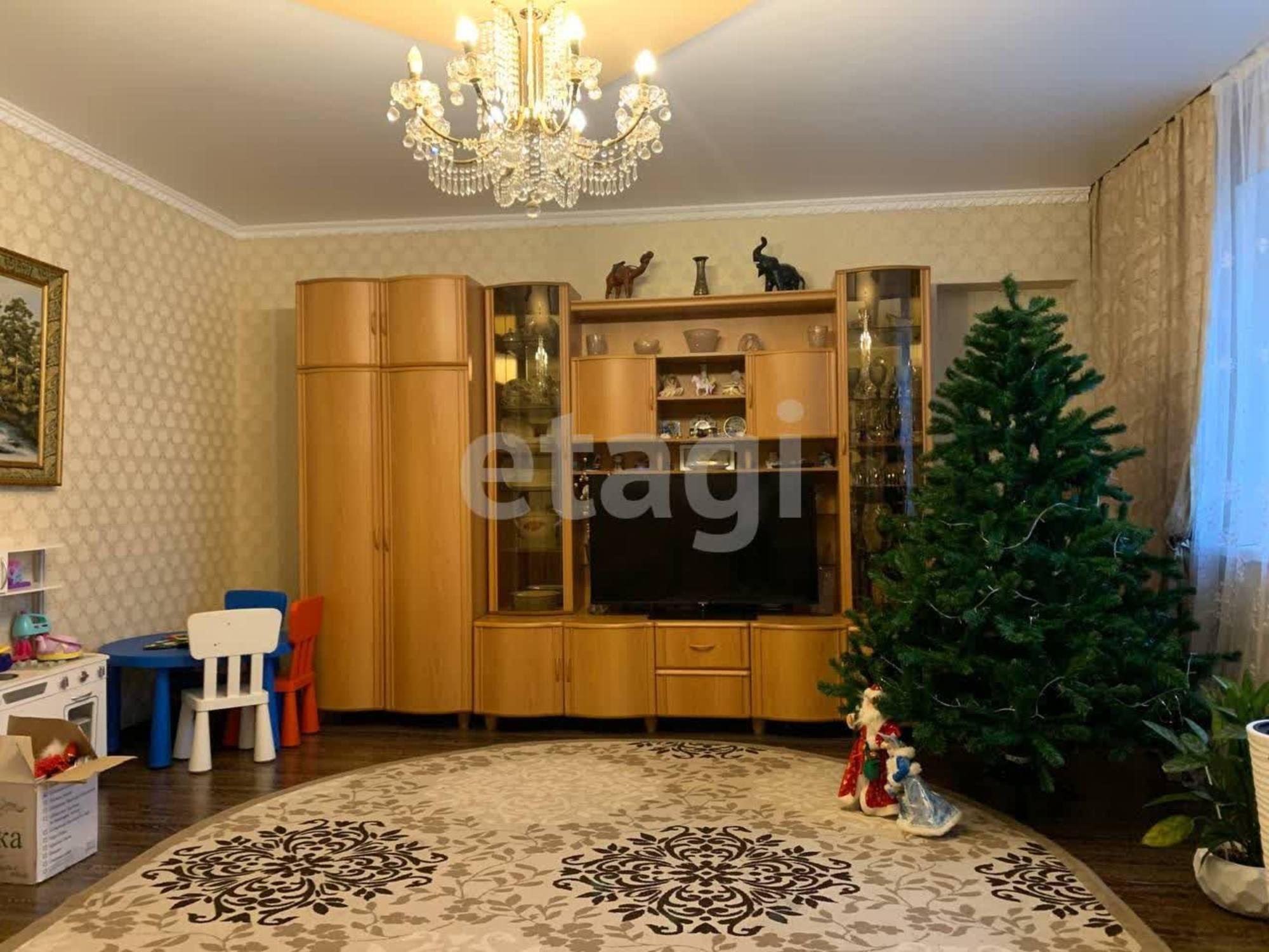 Купить дачу, дом, коттедж за 15 000 000 рублей на Центральная улица