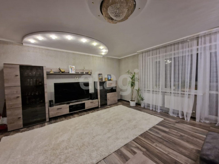 3-комн квартира Бежицкая улица