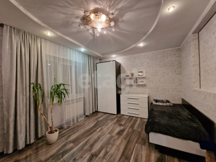 3-комн квартира Бежицкая улица