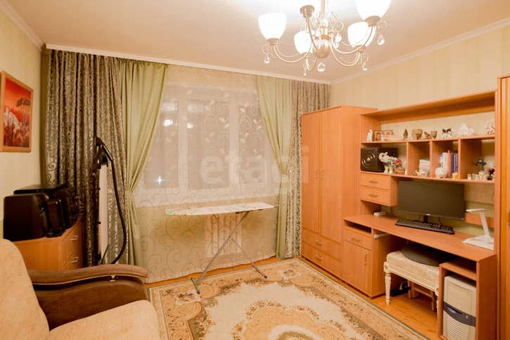 5-комн квартира улица Петина, 4