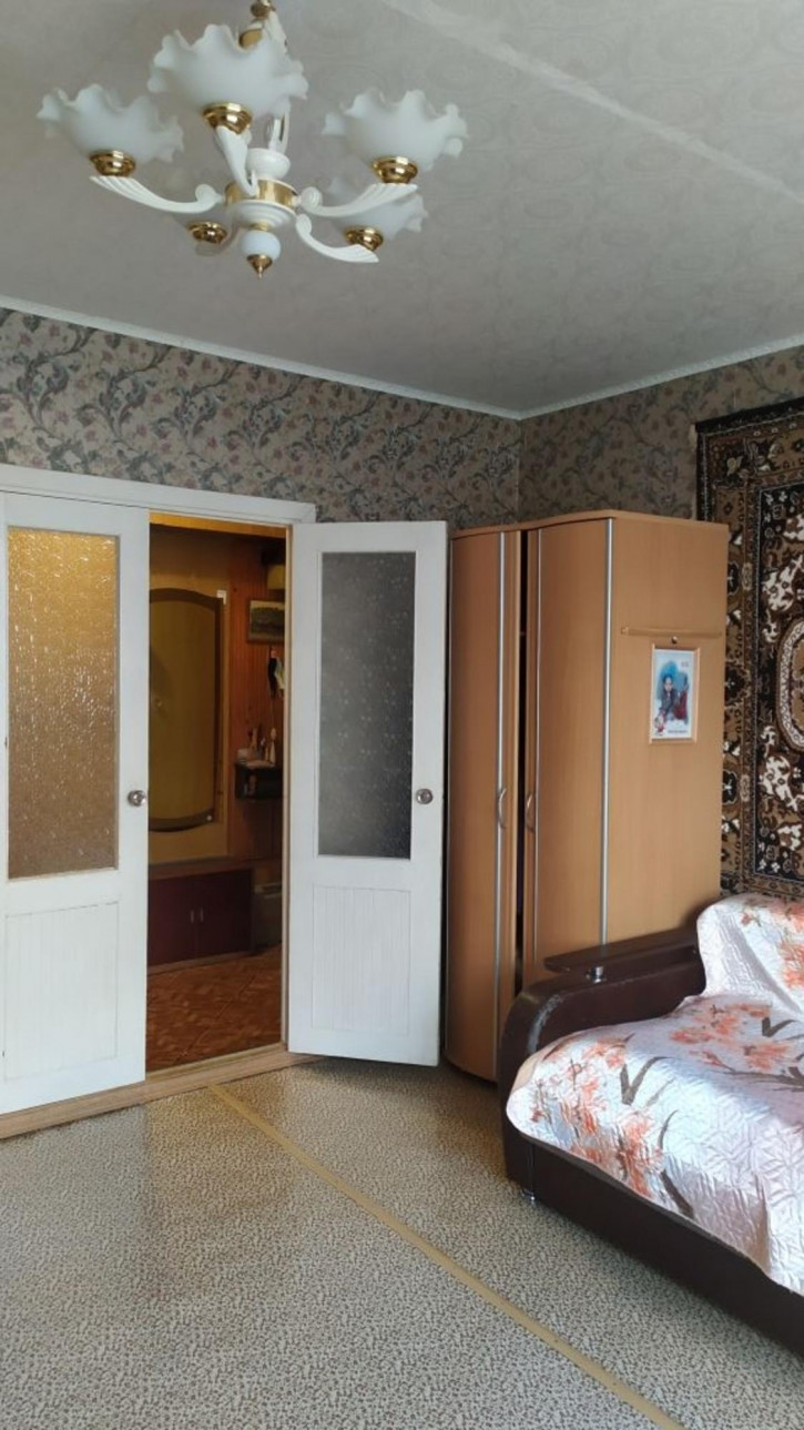 3-комн квартира Строкина ул, 10