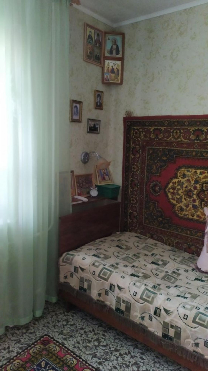 3-комн квартира Строкина ул, 10