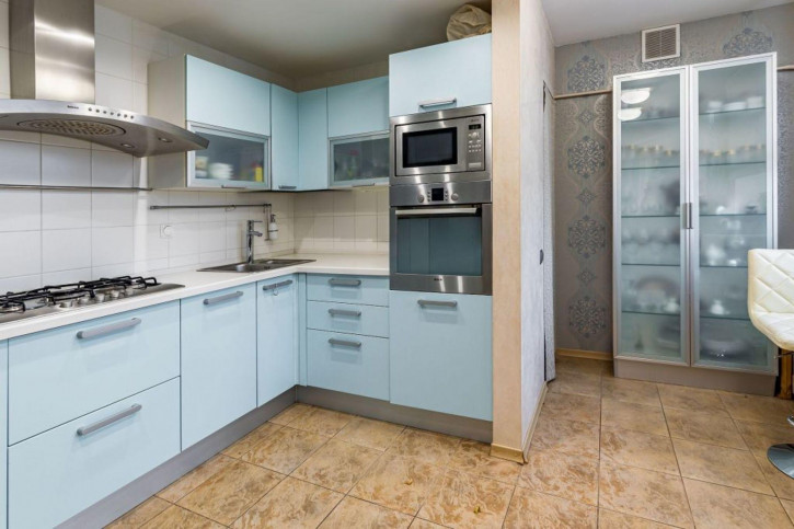 4-комн квартира Варварская ул, 40б