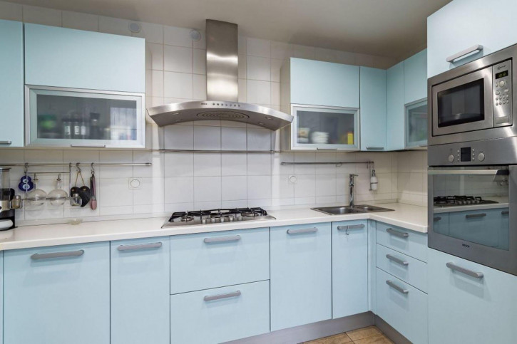 4-комн квартира Варварская ул, 40б