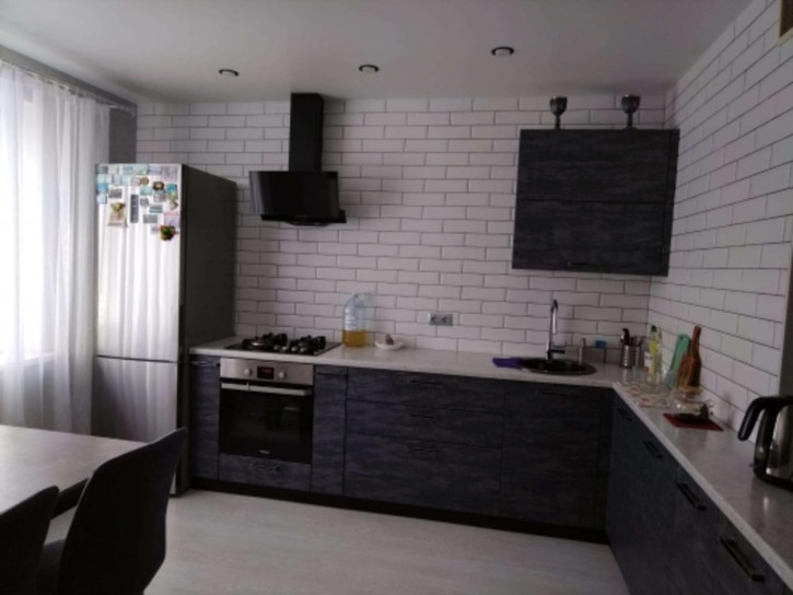 3-комн квартира ул Игошина, 3