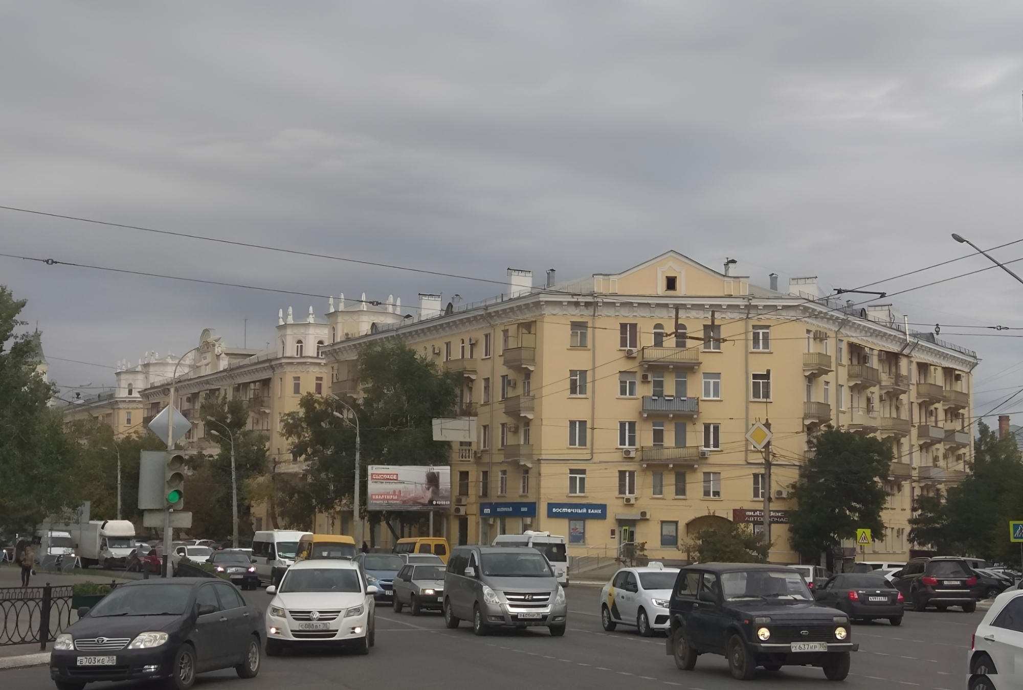 Сдать помещение свободного назначения за 501 280 рублей на г. Астрахань, Кировский район, ул. Адмиралтейская, 8
