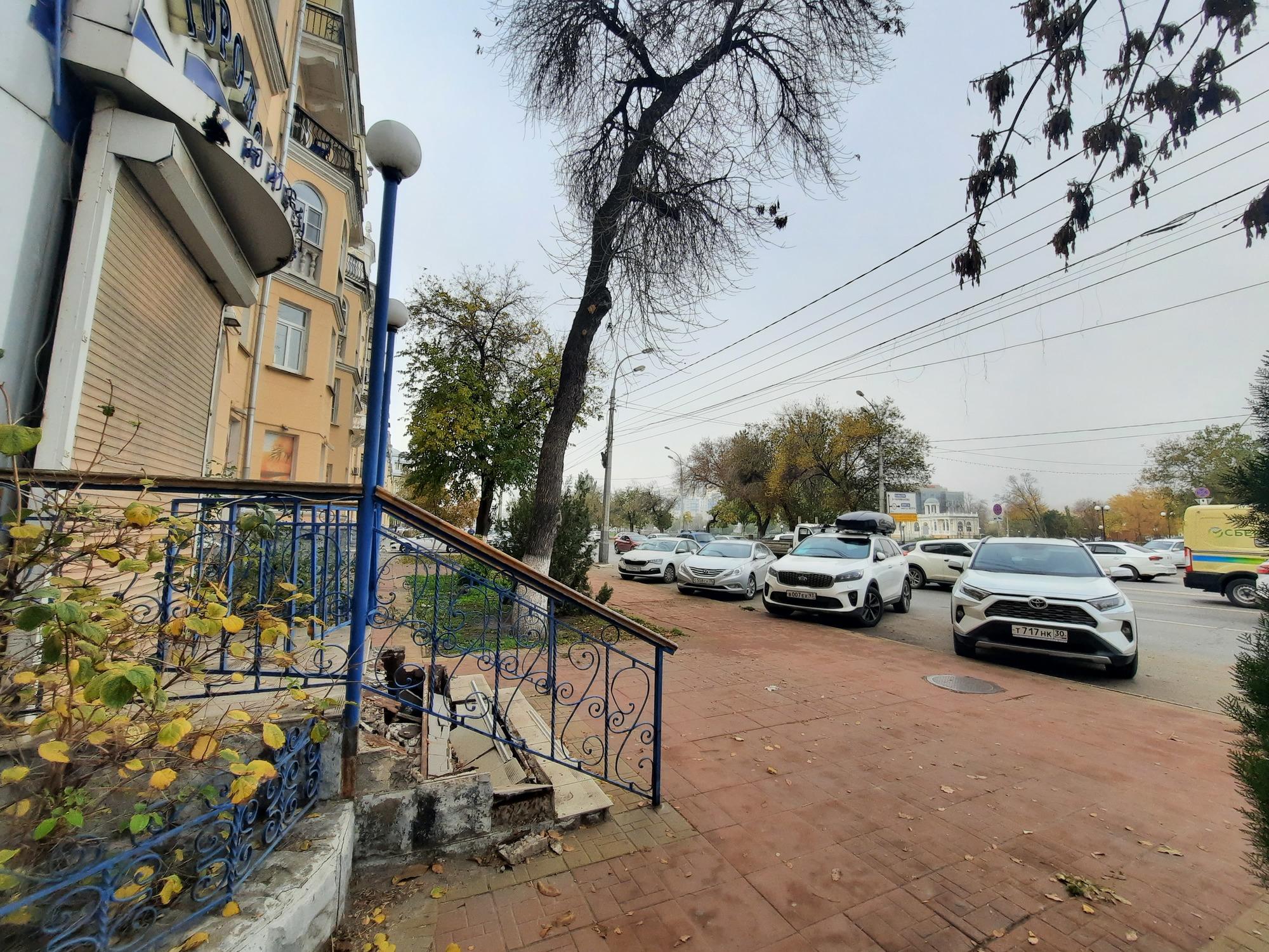 Сдать помещение свободного назначения за 501 280 рублей на г. Астрахань, Кировский район, ул. Адмиралтейская, 8
