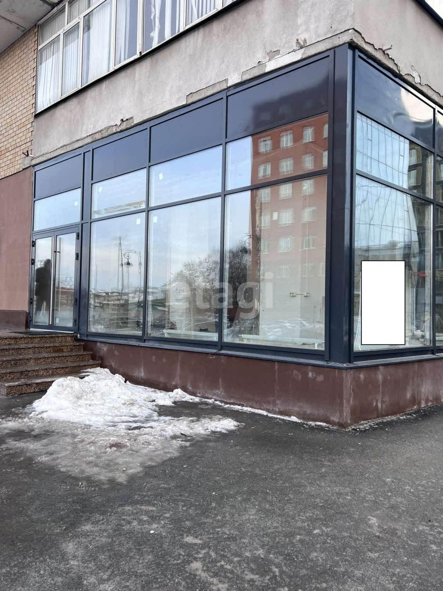 Сдать торговое помещение за 120 000 рублей на Сакко 5