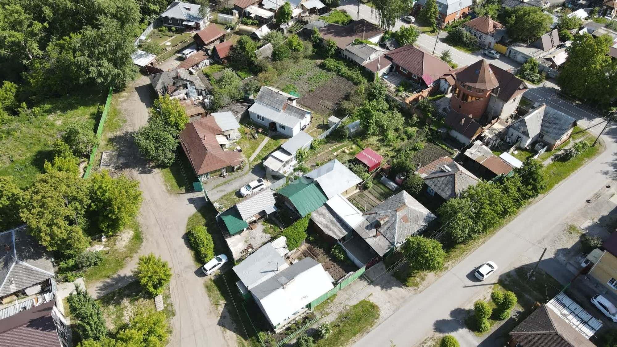 Купить дачу, дом, коттедж за 12 000 000 рублей на Коммуны,