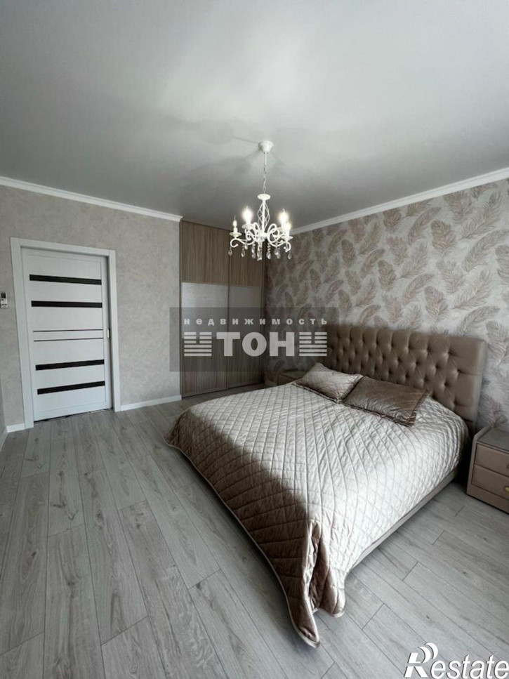 2-комн квартира пер. Больничный, 1