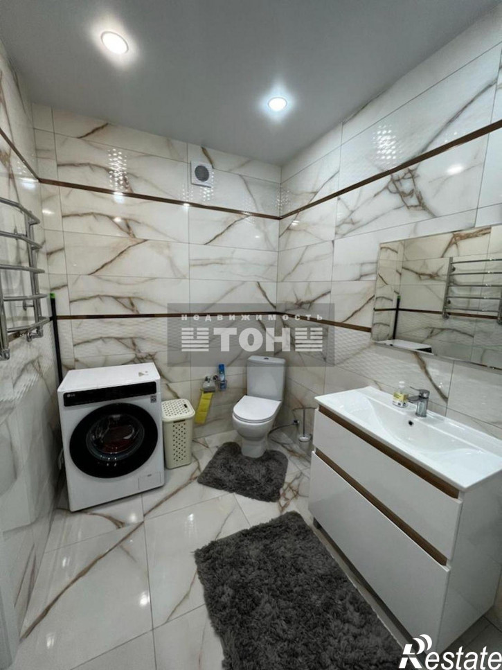 2-комн квартира пер. Больничный, 1