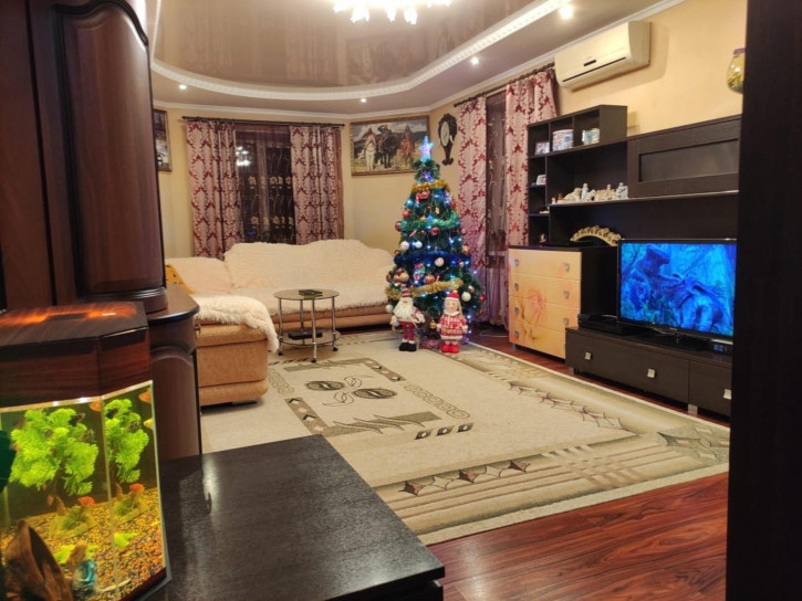 3-комн квартира г. Астрахань, Кировский район,  ул. Куликова, д .66, корп.1