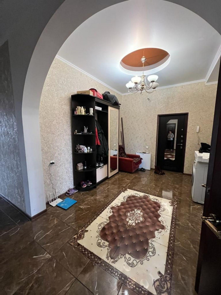 3-комн квартира Новопятигорская ул, 1/2
