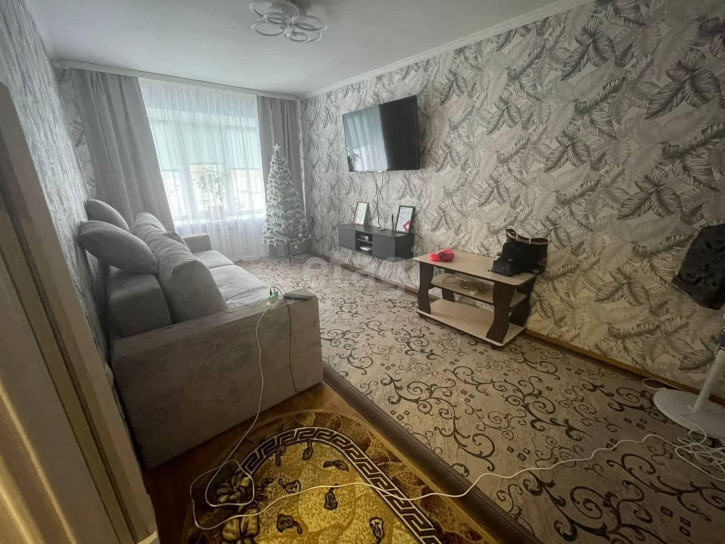 3-комн квартира Мира, 6