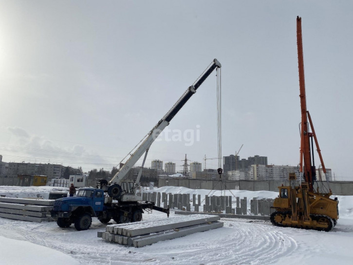 1-комн квартира в новом доме Героев космоса, 13