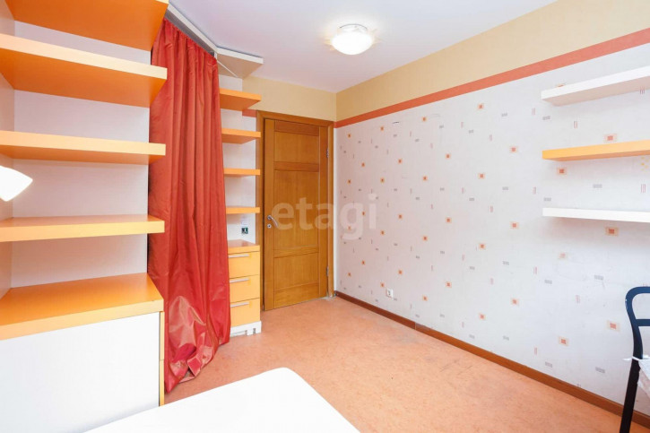 4-комн квартира Родонитовая, 5