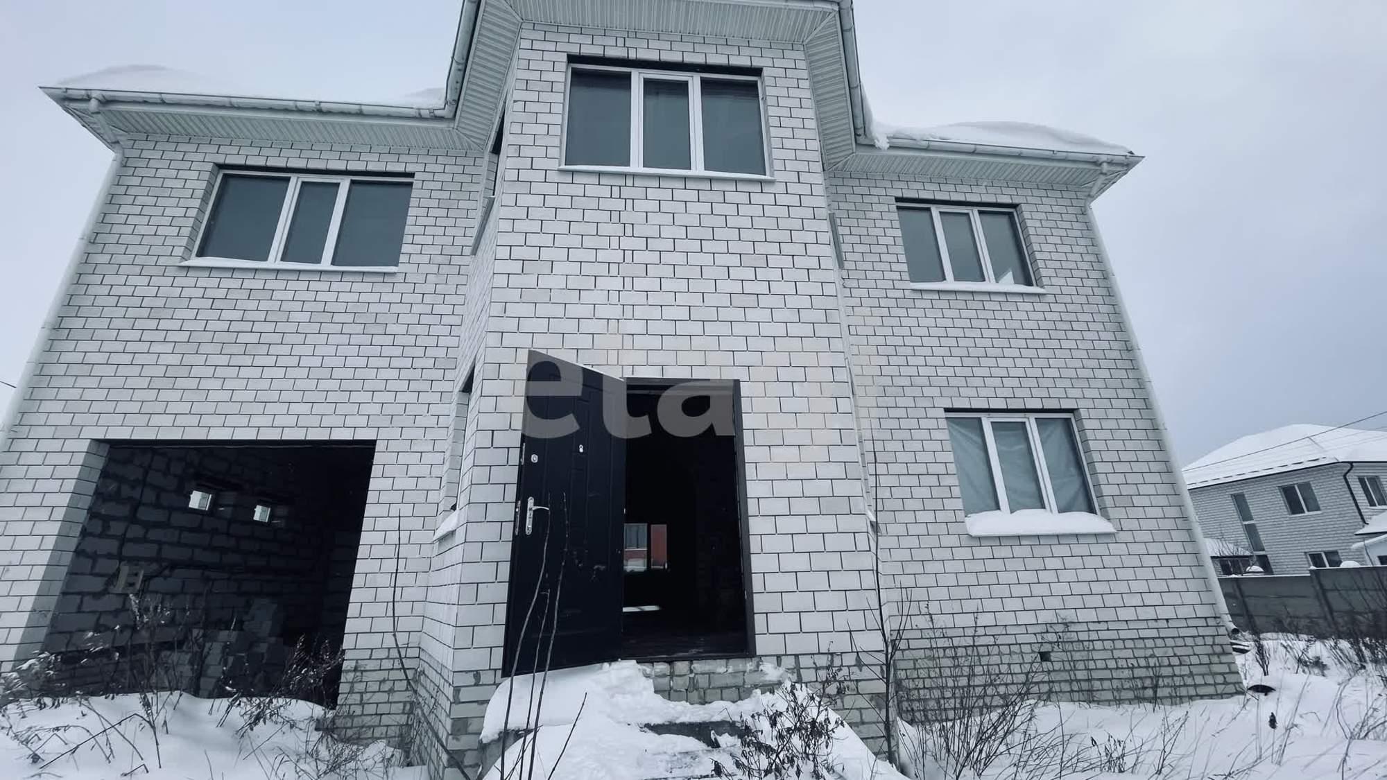 Купить дачу, дом, коттедж за 11 100 000 рублей на Центральная улица