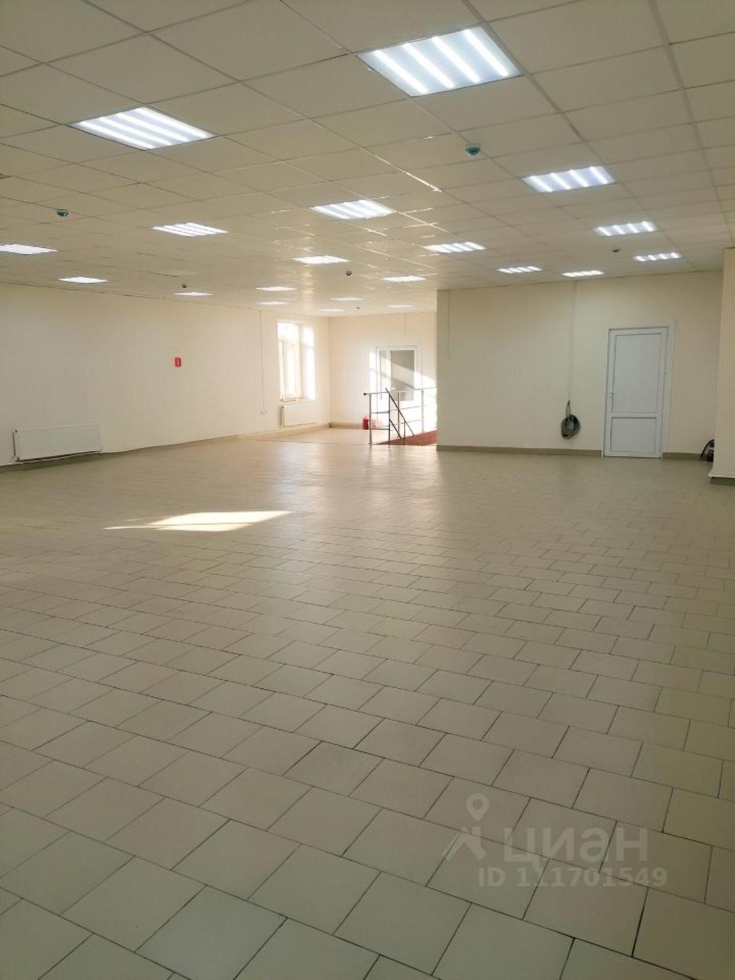 Сдать торговое помещение за 2 370 рублей на улица Ленина, 228