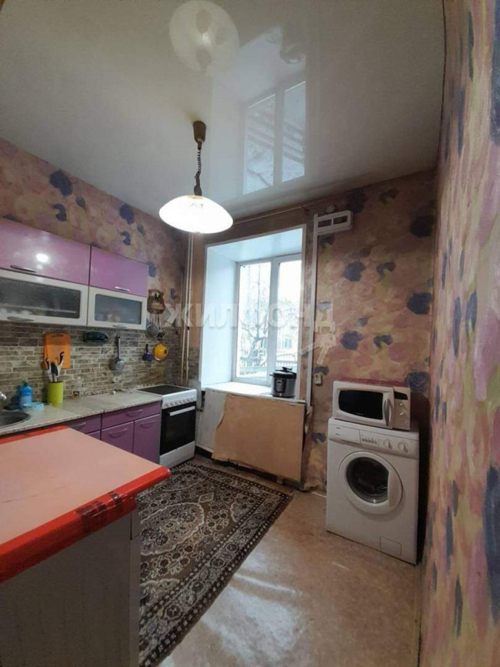 3-комн квартира Красных Партизан улица, д.15