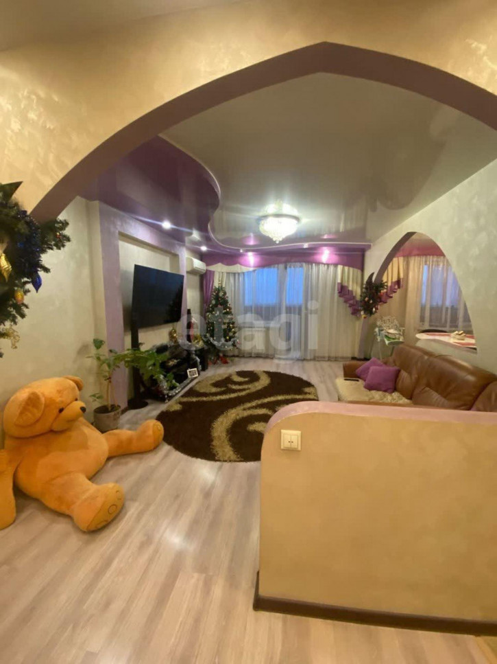 3-комн квартира Вольская, 79