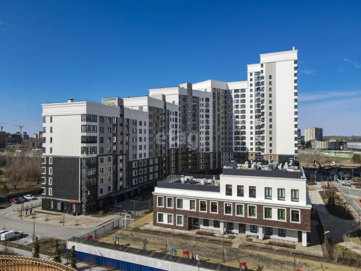 1-комн квартира Пожарных и спасателей, 1