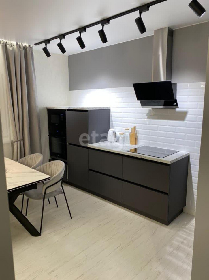 2-комн квартира Эрвье, 38