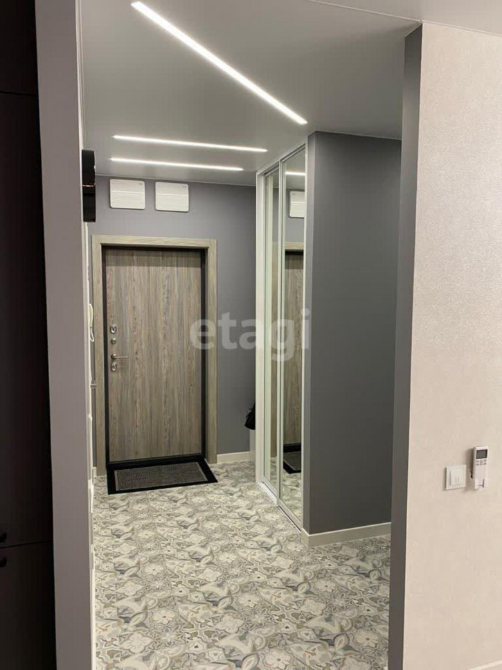 2-комн квартира Эрвье, 38